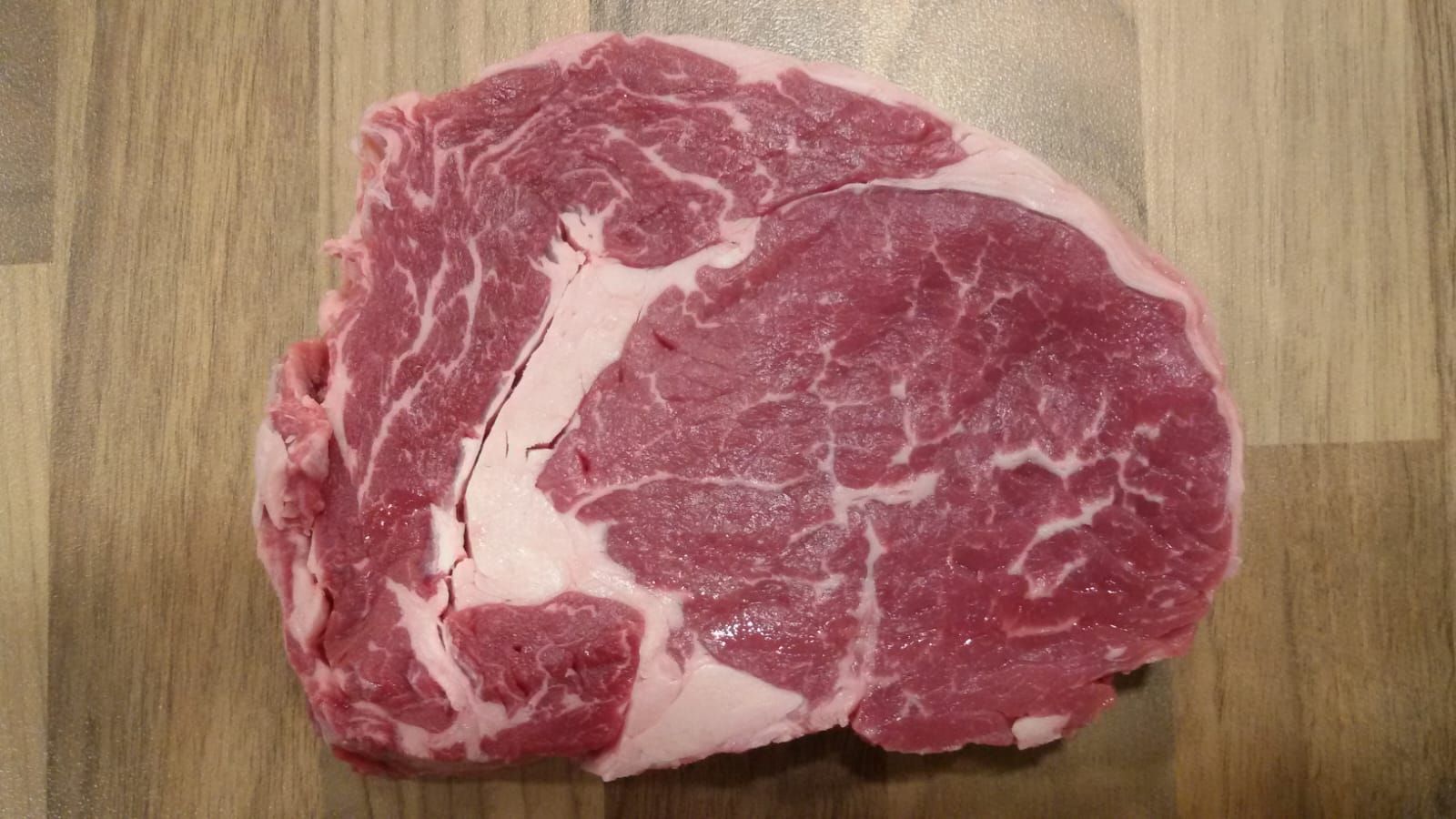 Steak roh